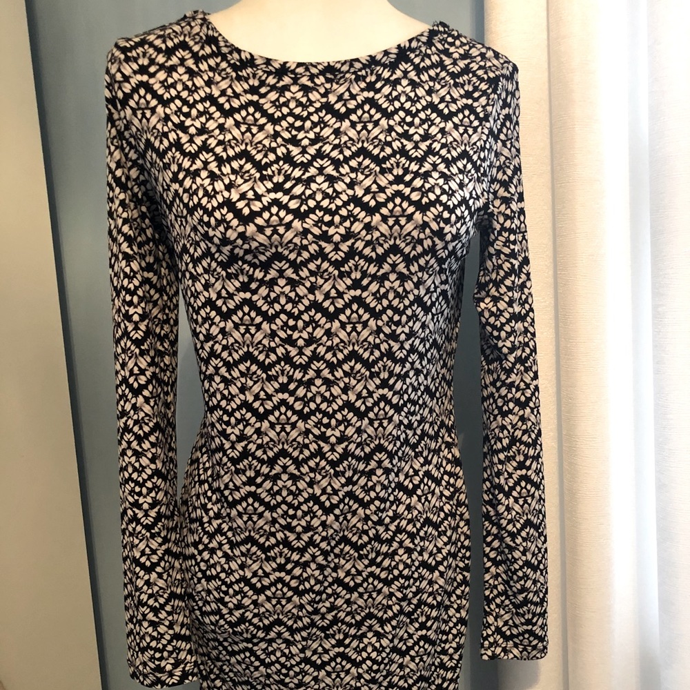 Michael Kors Simple Black & White Dress 🐼